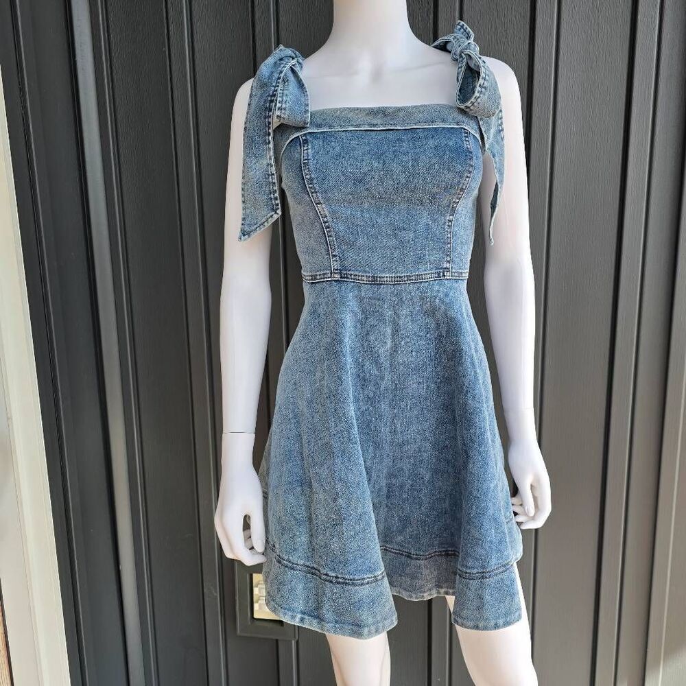 Jeanie Bow Shoulder Mini Dress Denim - Sz.14/XL